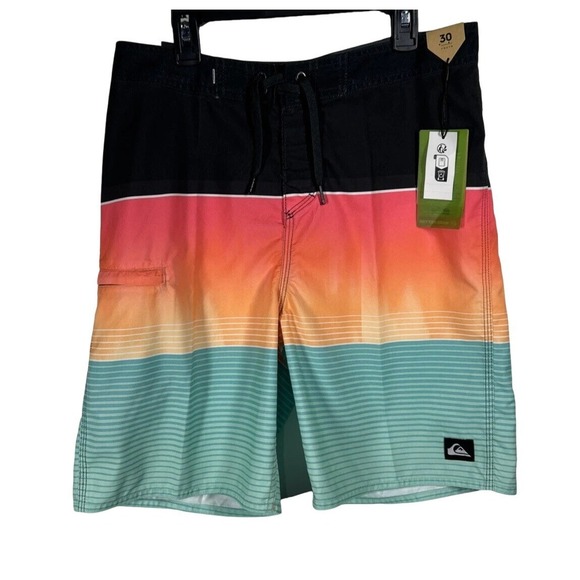 Quiksilver Boardshorts Stripe Youth Sz 30 Multi-Color Swim Trunks Swim Wear NWT - Picture 1 of 10